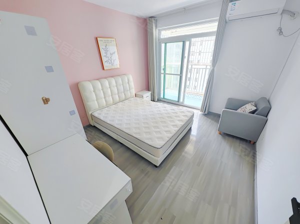 急！免费停车）一月就租）带阳台_电费5毛6）利港_紫庐_悦方