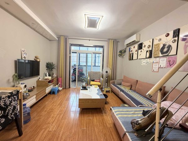 近瑶海万达_俩室双卫复式loft_精装_家具家电齐全拎包入住