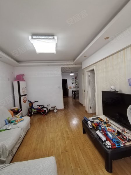 中国铁建国际城广园_精装修_家电齐全_电梯房