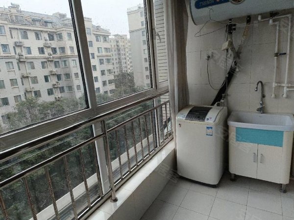 济南历下转山西路庆馨家园庆馨家园~正规3居~4500.