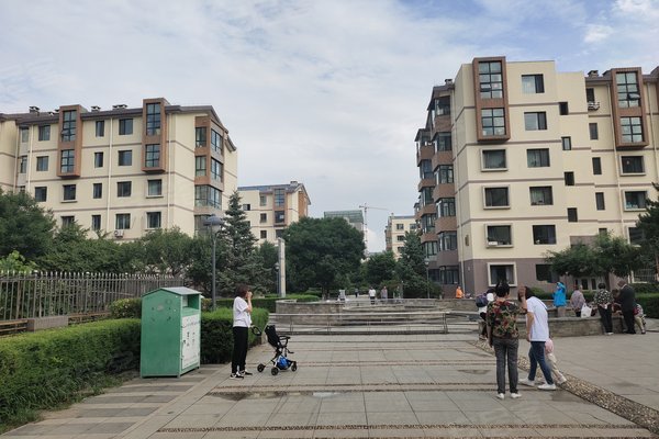 海城人口多_霞海城隍庙月老图片(3)