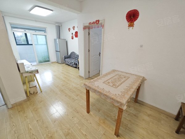 实拍！6号线地铁口丁香家园精装两室近五彩城海卉花市_多套可选