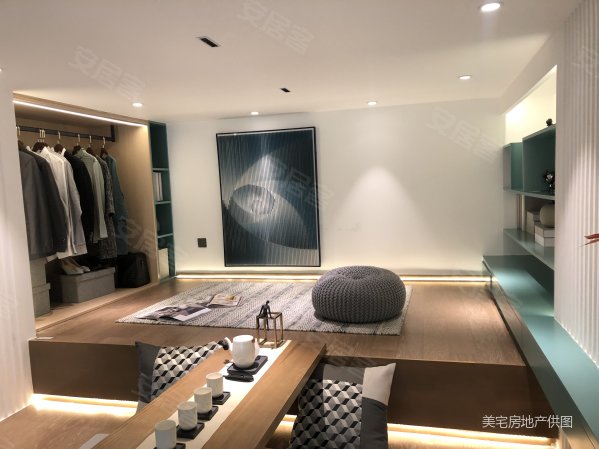 8800买复式买一层颂一层高新万达对面丁豪广场