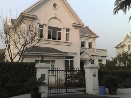上海房产网>上海小区>长宁小区>西郊公园小区>明苑别墅>420_315