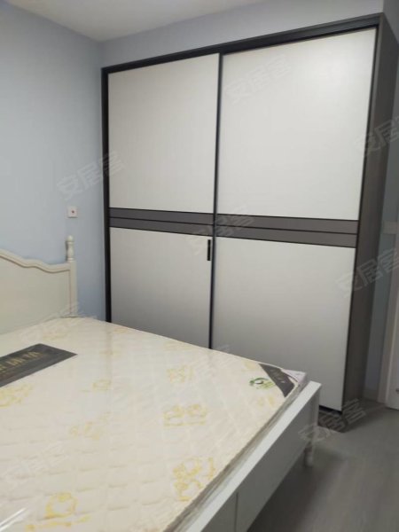 三里庵地铁口，国购苑，2室2厅，精装修自住房，中医近