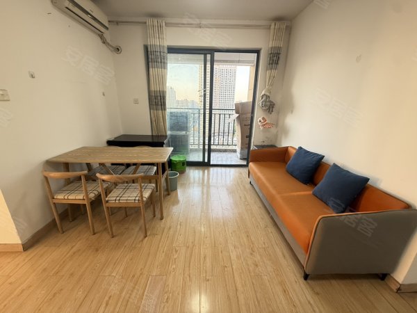 洪岗地铁口!新华国际公寓_精装二室二厅_港汇广场_黄山路小学