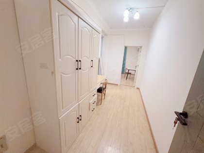 押一付一拎包入住无中介费