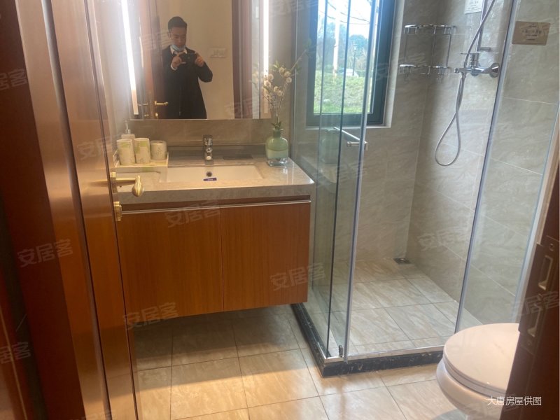 成都二手房 崇州二手房 崇州城区二手房 恒大银海湖(三期)