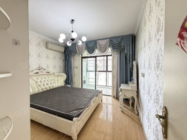 新海公园地铁站_光盛豪庭_电梯两室_拎包入住价格可谈