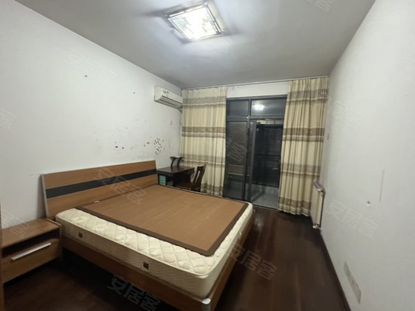 陪读合肥一中首选滨湖品阁精装两居室有车位走路六七分钟南北通透
