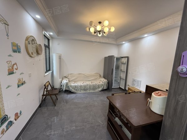 南岗惠园A区两室一厅_大衣橱朝南_妇幼保健院_龙湖天街