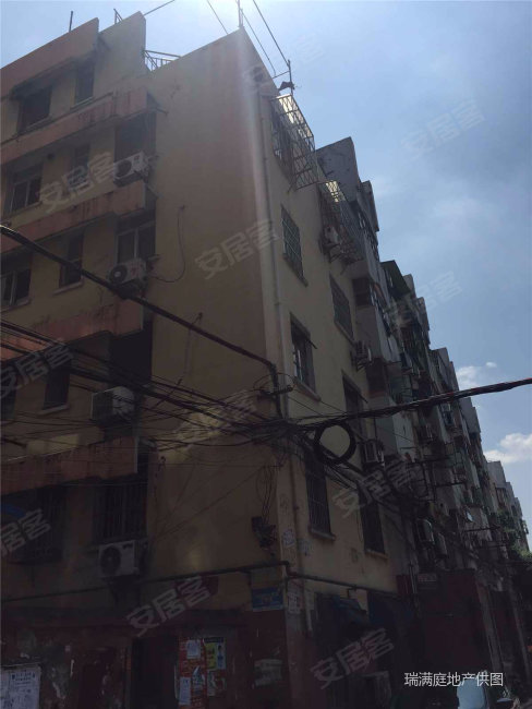 刚上架秦虹小区必看刚需精装修楼龄新客户卖房付新房首付