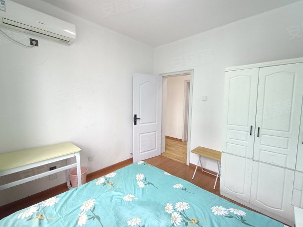 荣城花园南苑二期永青家园三室三台空调拎包入住家电齐全拎包入住