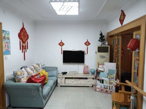 华苑小区_3室2厅1卫__精装修78平米