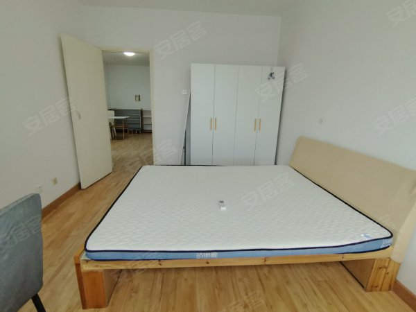 热_滨湖瑞园两房_拎包入住看房方便_燃气热水器_采光好。