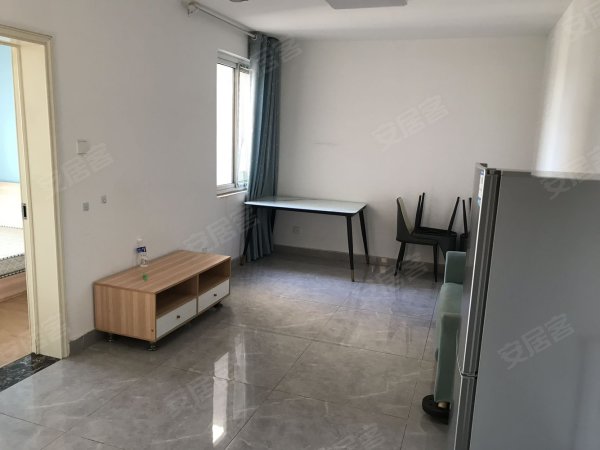 美的工业园旁_紫兰苑_多套房源出租_无中介_直租_随时看