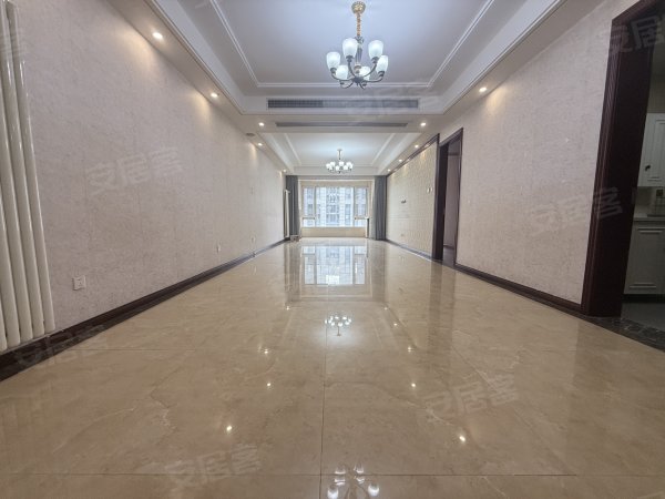 置地柏悦公馆四室两厅两卫