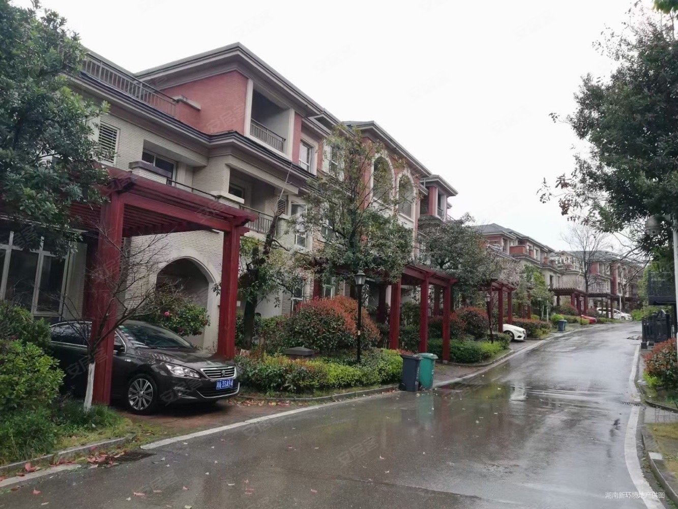 网>长沙二手房>天心二手房>奥特莱斯广场二手房>龙湾国际社区(别墅)>