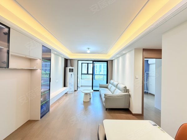 真图实拍_业主精装自住_全屋窗纱_全屋定制衣柜壁柜_拎包即住