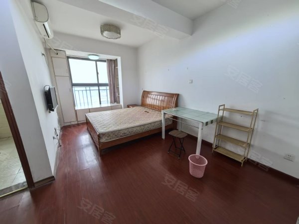 梦溪小镇_精装一居室_民用水电_地铁口_急租价优_先到先得