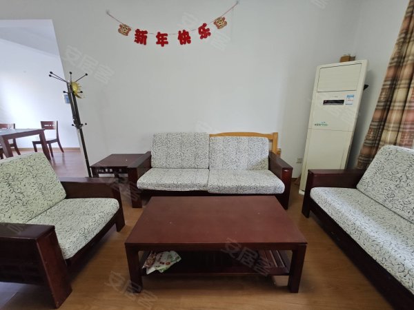 实拍！洪岗地铁口华地金融中心海珀春天整租三室_房源多套可选