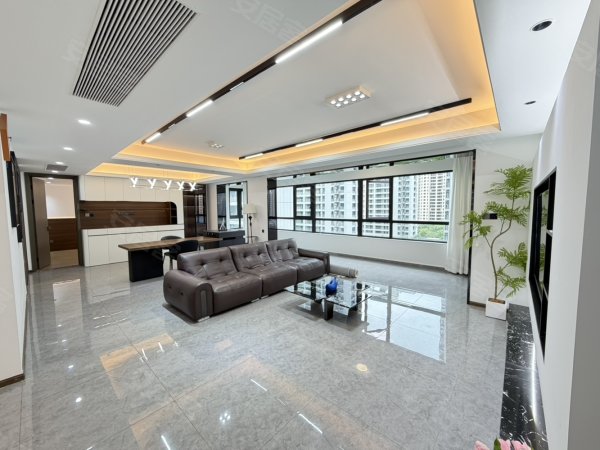 租客已搬走_现场实拍图_一梯一户_大横厅_拎包即住有地暖浴缸
