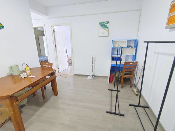 悦湖熙岸(A区)_近7中_有地铁_3室_随时看_拎包住