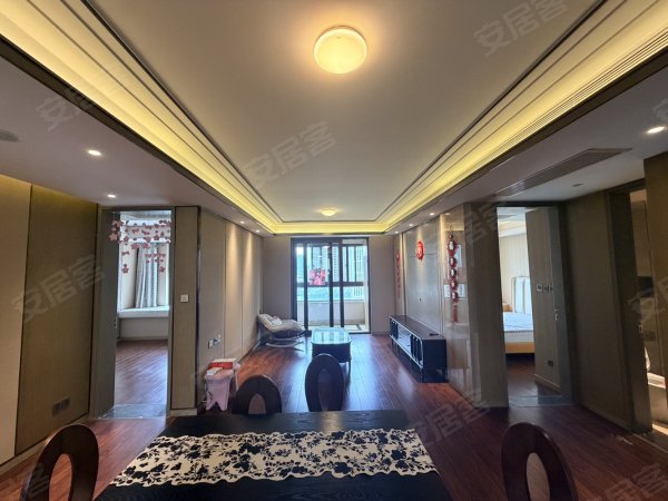 豪装包物业包车位_南北通透_家具家电可齐全_拎包入住_有钥匙