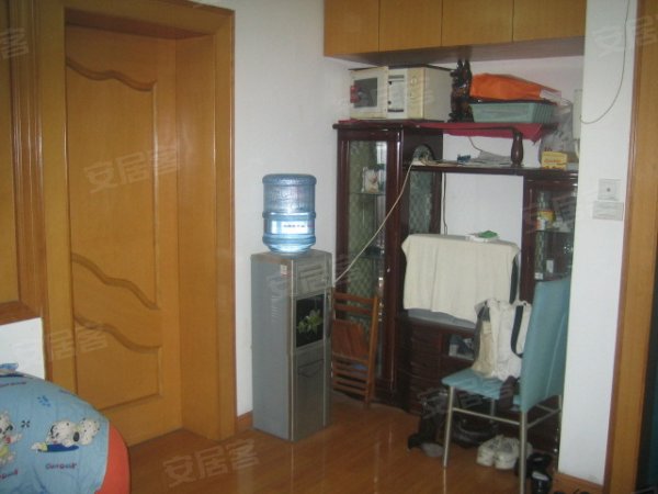 【多图】房东诚心出售(满五税费低,精装自