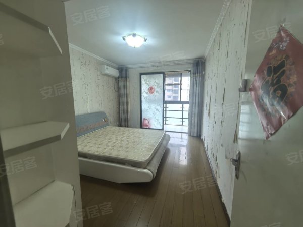 1912新粮仓对面信达西山银杏地铁六号线松荫桥站万达广场北边