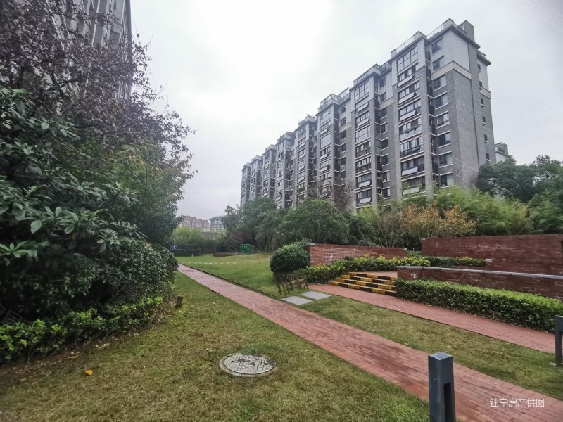 南京房产网>南京二手房>浦口二手房>江浦街道二手房>华府国际>800_600
