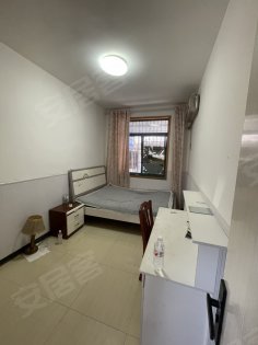 一楼带院子精装修_随时看房