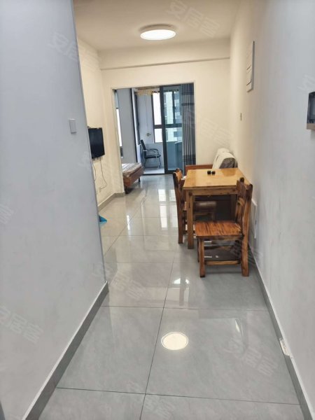 安大龙河路_大富鸿学府一室一厅精装修家具齐全安静整洁随时看房