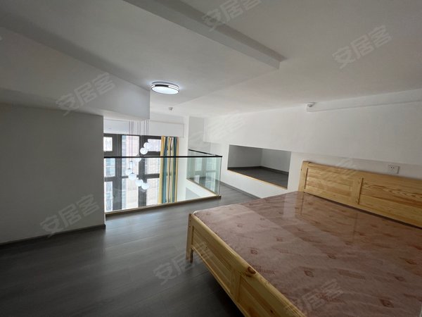 成都成华龙潭寺华宇旭辉锦绣广场(商住楼)精装loft套二楼下商场 龙潭