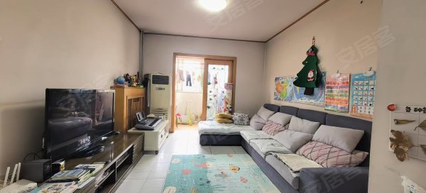 包河区三户室112.35平米正南6层