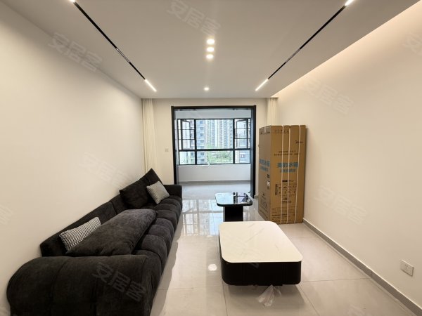 包河工业园_云川雅筑_精装两室加衣帽间_可短租可月付_汽车城