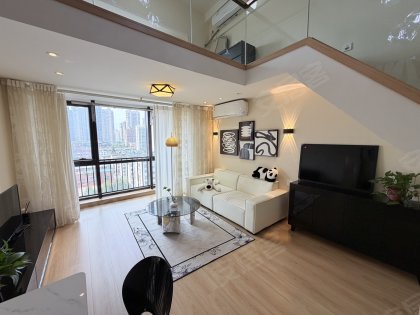 月付_价格能谈_loft保利熙悦府__客厅带空调精装拎包入住