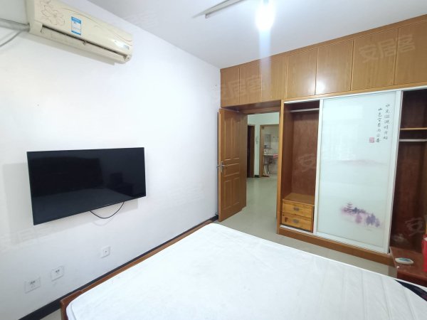 大数据产业园荷塘路荣凤苑一楼两室两台空调拎包入住家电齐全急租