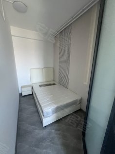 庐阳区三户室95平米正南26层