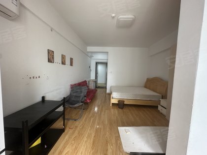 加侨悦山城(东区)_1室1厅1卫__电梯房_精装修47平米