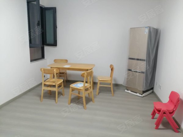 东城新海苑_瑶海一中旁_干净整洁_拎包入住随时看房
