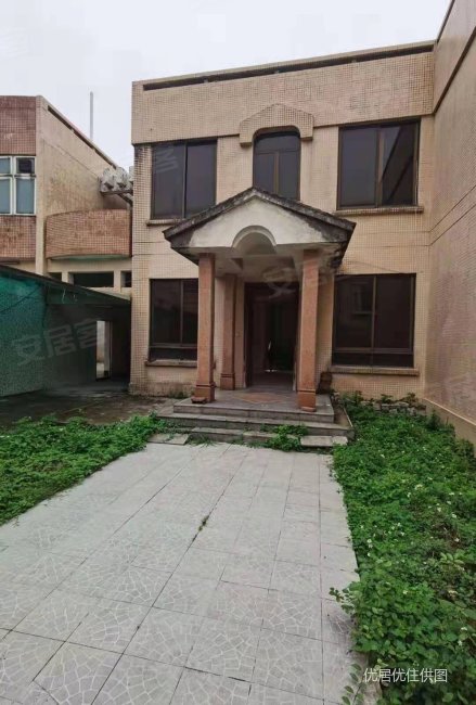 番禺市桥富华东路独栋别墅,带174.5方花园