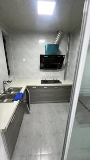 陶冲湖中建开元公馆，精装修3室，拎包入住价格可谈