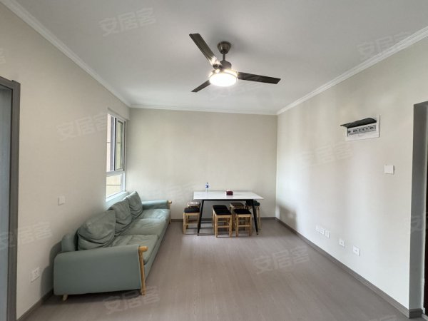 滨湖沁园_精装_业主自住装修_全屋定制瓷砖_近地铁七号线