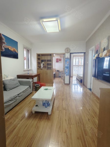 保利东郡附近_兴漕新居一期，二室一厅精装修，房东自住房。