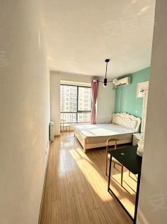独卫朝南温馨一居_带燃气电费5毛_金融港方圆荟旁_我是房東