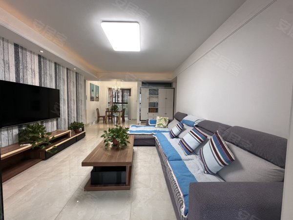 高速滨湖时代广场_自住装修_市政供暖_全屋定制_临近高速商圈