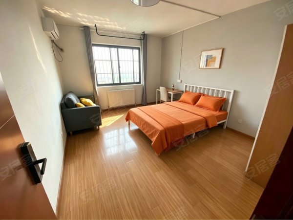 押一付一！0中阶，望湖城！地铁口，建工学院，电气学院，万象汇
