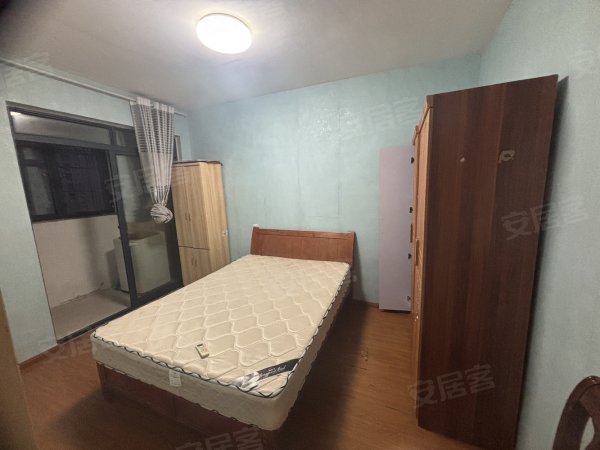 植物园旁__金湖小学对面_有钥匙