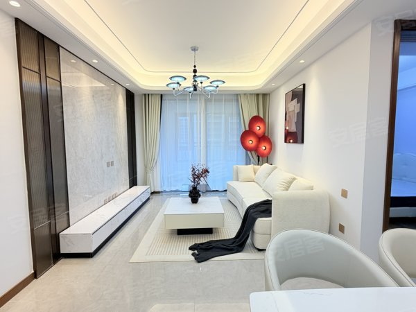 中骏一期精装三房两卫_未住人_全屋定制家具家电齐全可押一付一